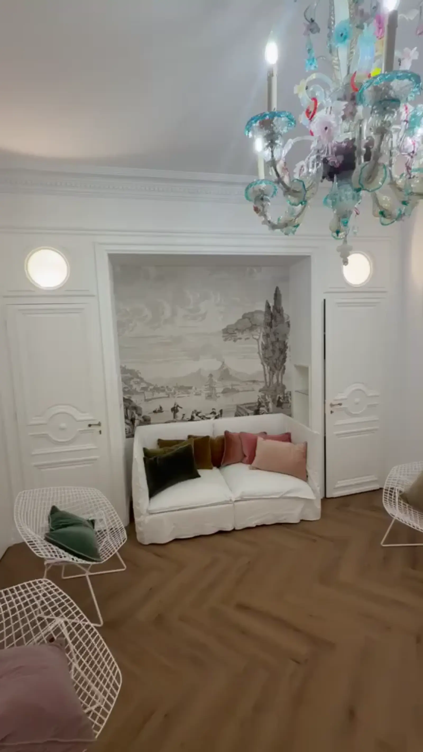 Salle d'attente du cabinet, 21 quai Saint-Pierre